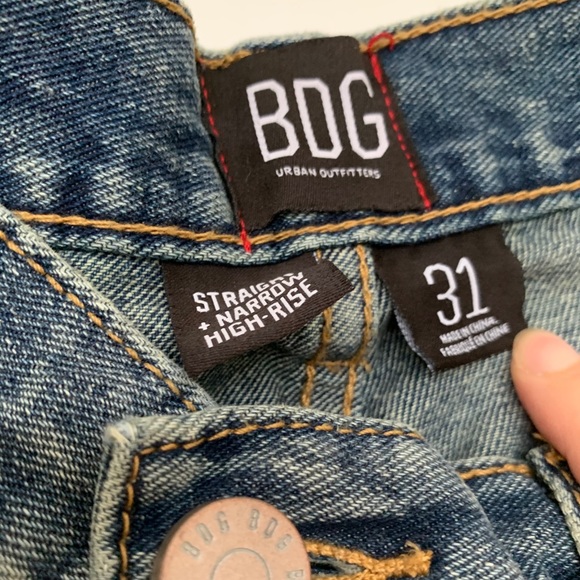 ⚡️ Urban Outfitters (BDG) Acid Wash Mom Jeans - Picture 2 of 4